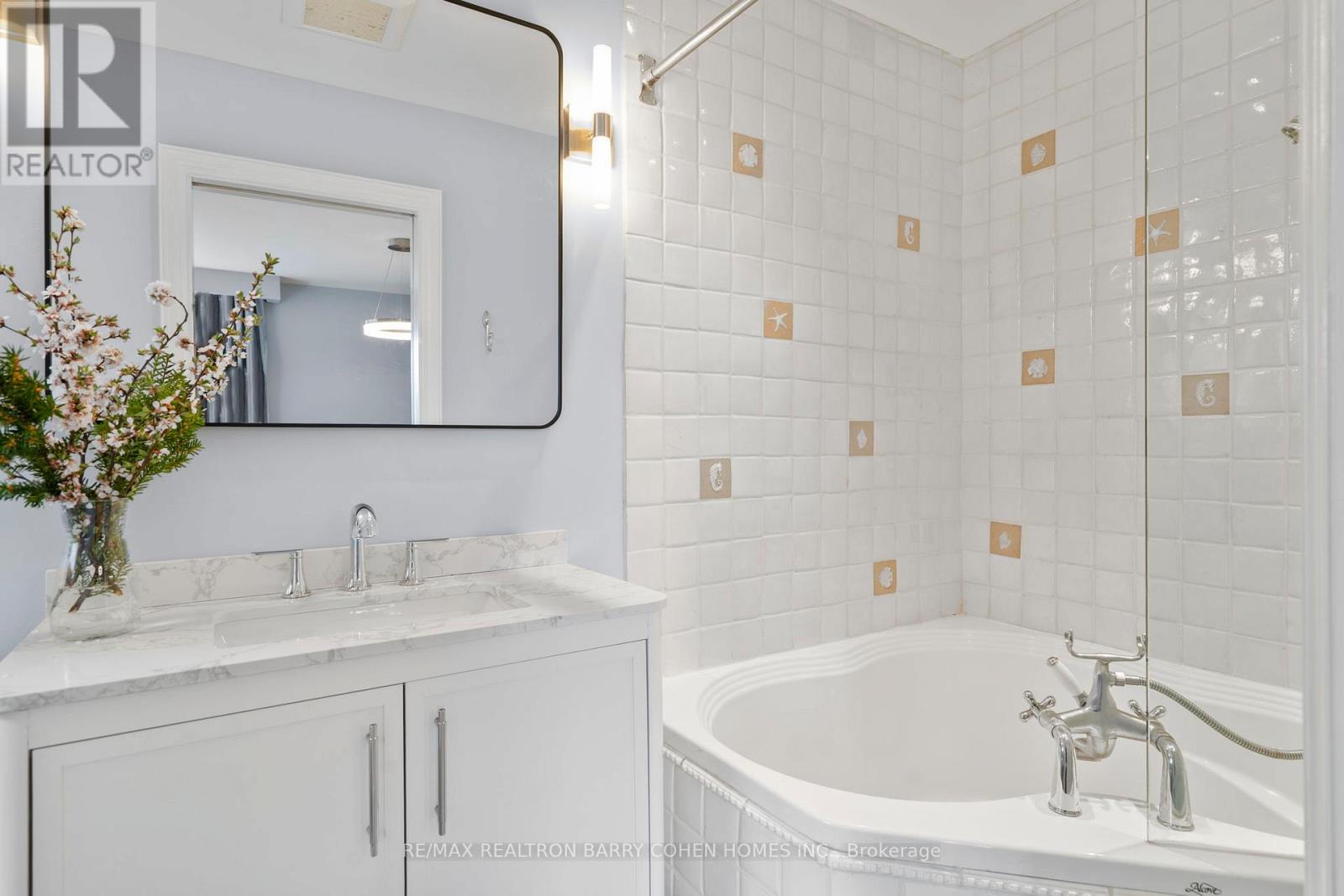 9 Montressor Drive, Toronto, Ontario  M2P 1Y9 - Photo 25 - C12147392