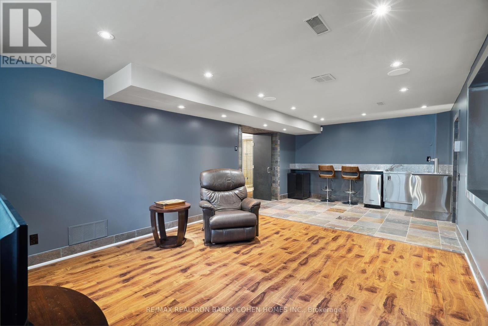 9 Montressor Drive, Toronto, Ontario  M2P 1Y9 - Photo 30 - C12147392
