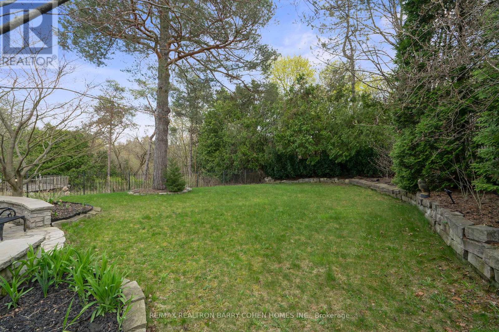 9 Montressor Drive, Toronto, Ontario  M2P 1Y9 - Photo 34 - C12147392