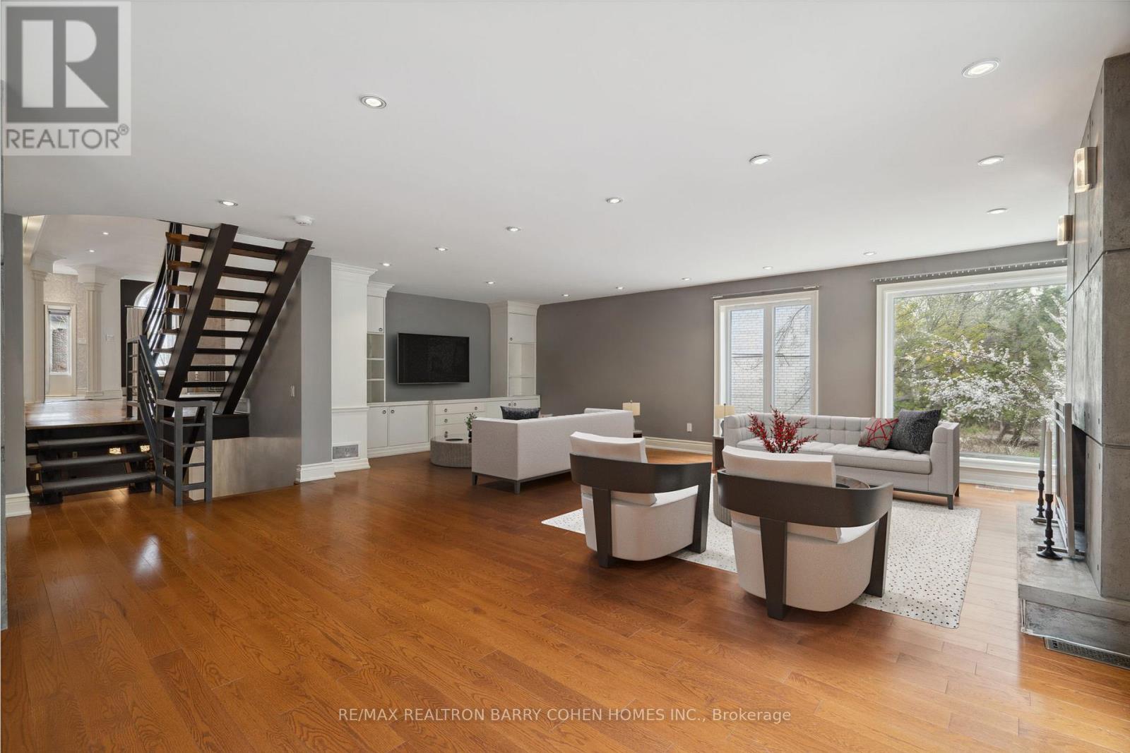 9 Montressor Drive, Toronto, Ontario  M2P 1Y9 - Photo 6 - C12147392