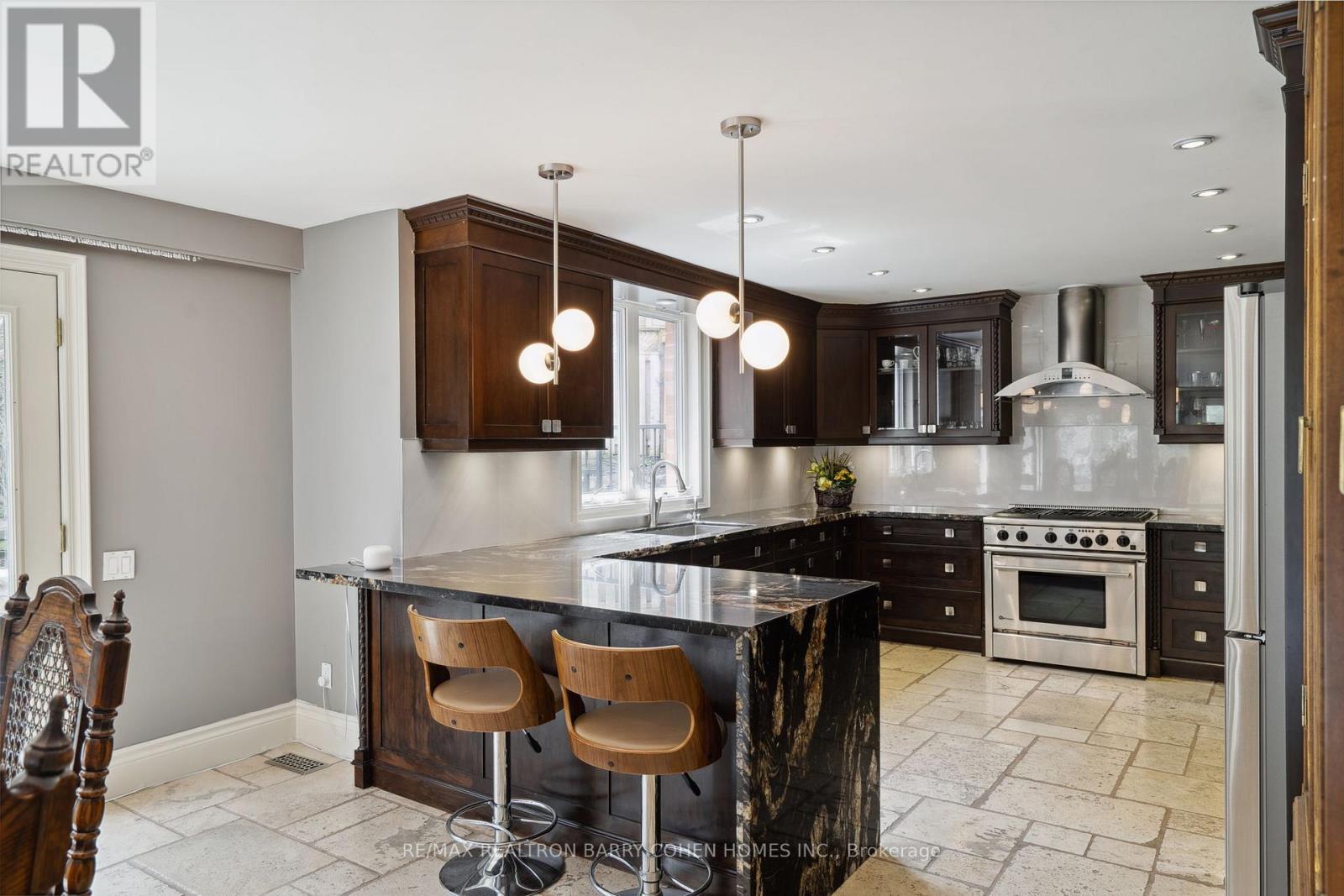 9 Montressor Drive, Toronto, Ontario  M2P 1Y9 - Photo 9 - C12147392