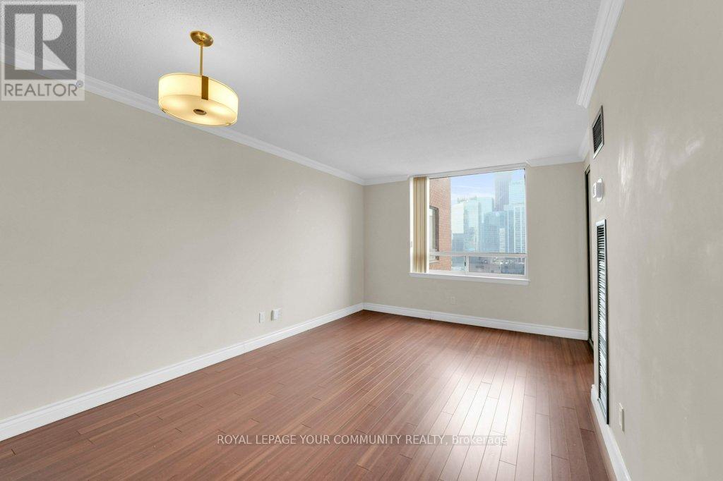 2512 - 633 Bay Street, Toronto, Ontario  M5G 2G4 - Photo 17 - C12147443