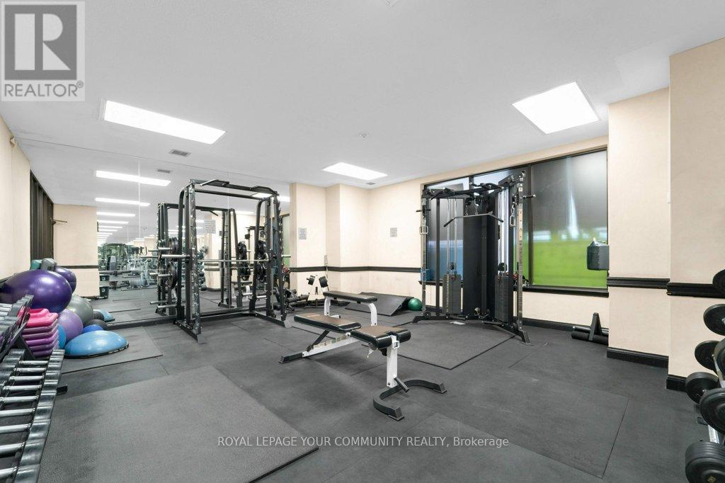 2512 - 633 Bay Street, Toronto, Ontario  M5G 2G4 - Photo 25 - C12147443