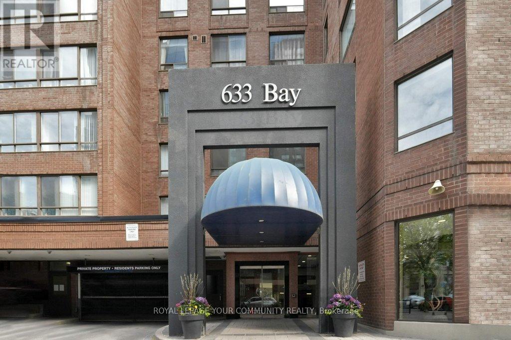 2512 - 633 Bay Street, Toronto, Ontario  M5G 2G4 - Photo 4 - C12147443