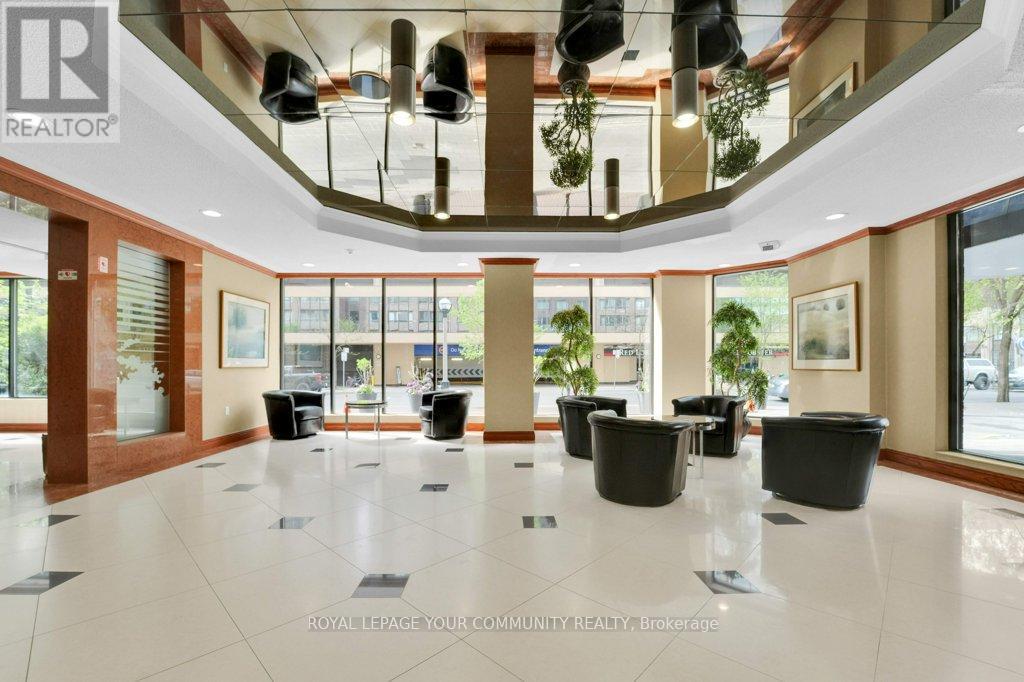 2512 - 633 Bay Street, Toronto, Ontario  M5G 2G4 - Photo 7 - C12147443