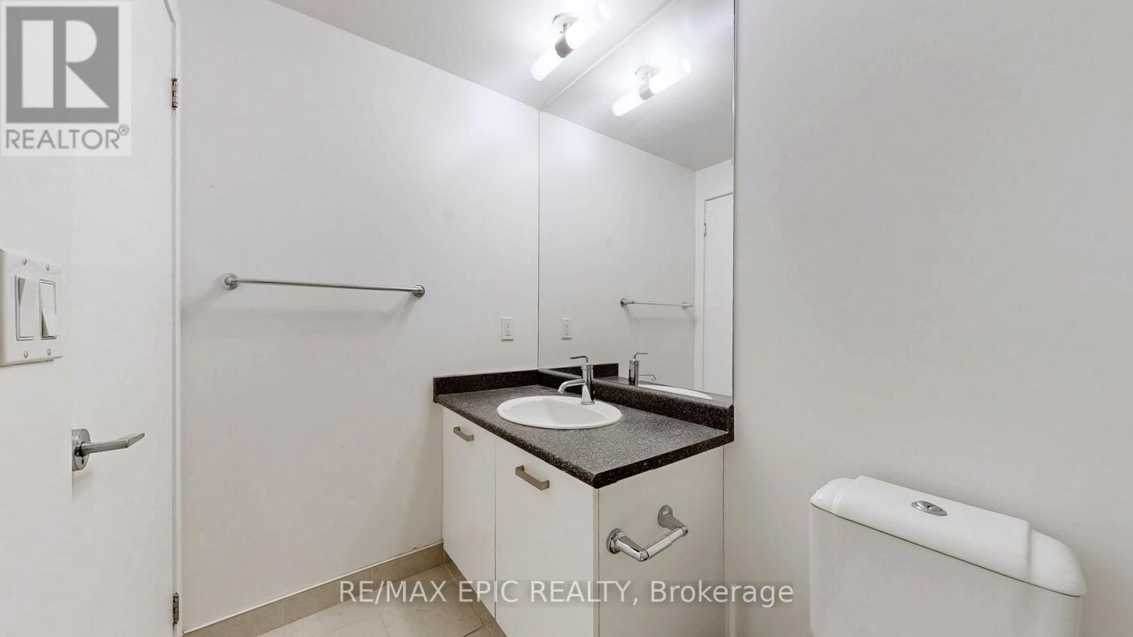 3208 - 832 Bay Street, Toronto (Bay Street Corridor), Ontario  M5S 1Z6 - Photo 32 - C12147472