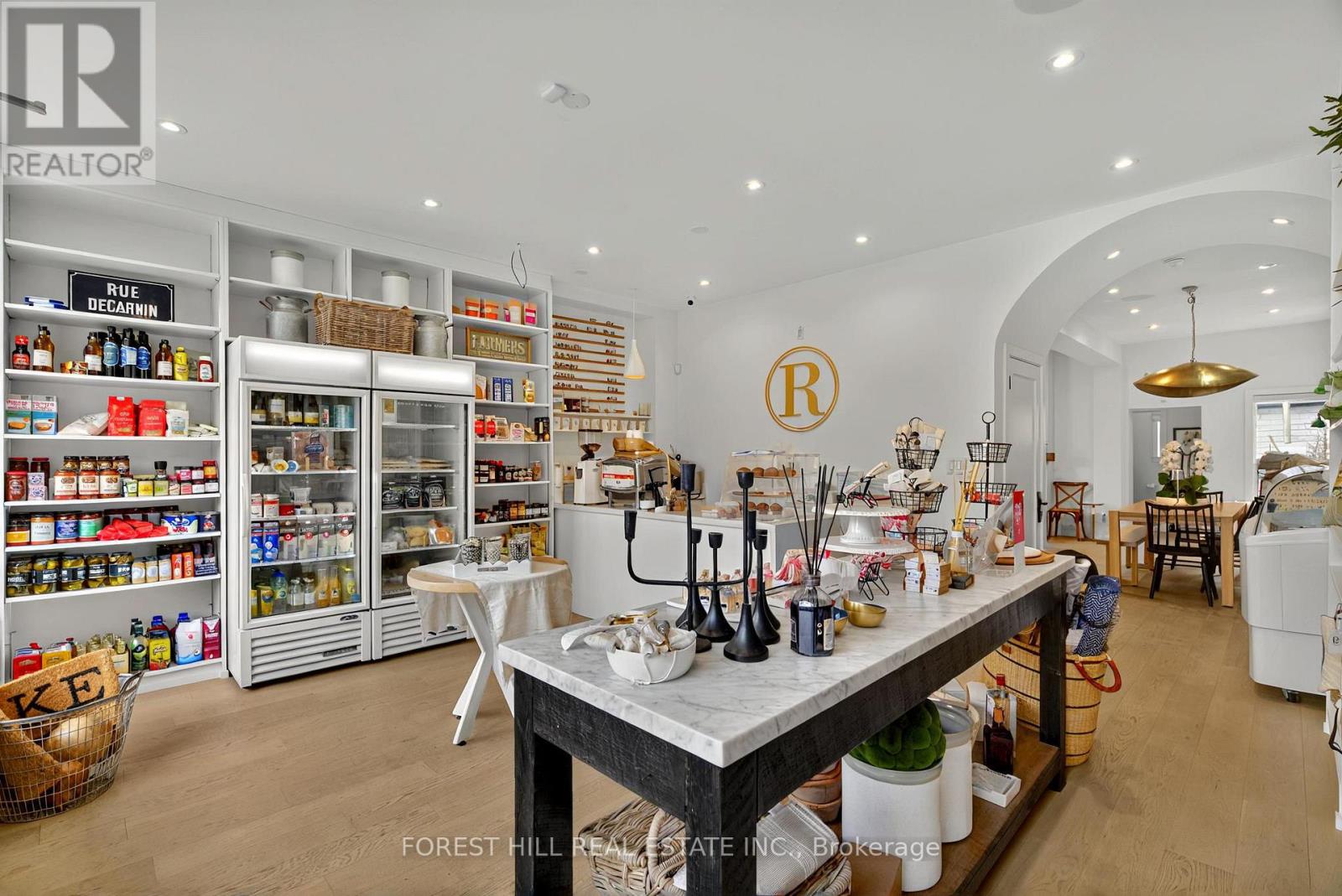 134 Tyrrel Avenue, Toronto, Ontario  M6G 2G5 - Photo 7 - C12147495