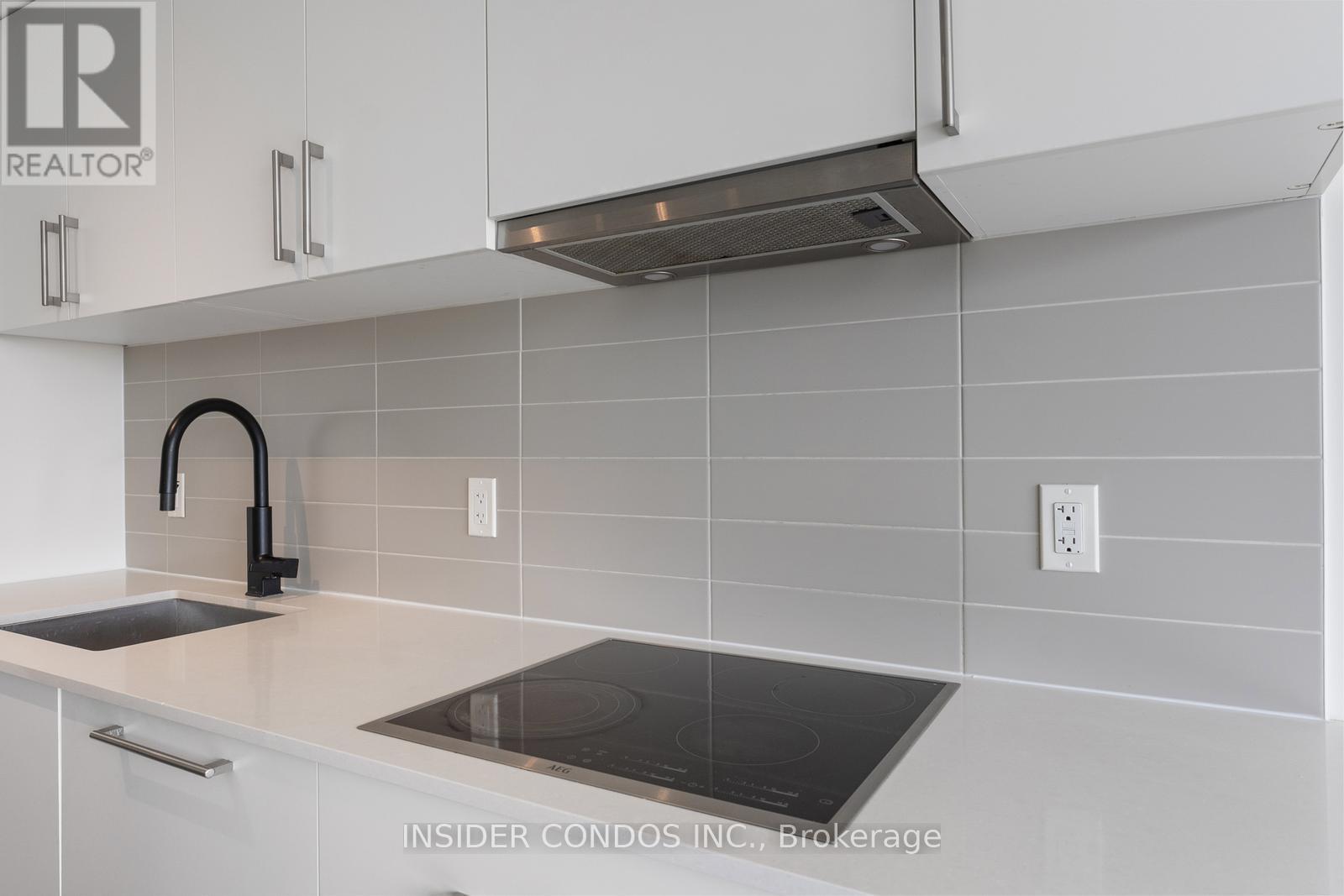 1203 - 27 Bathurst Street, Toronto, Ontario  M5V 0R1 - Photo 13 - C12147512