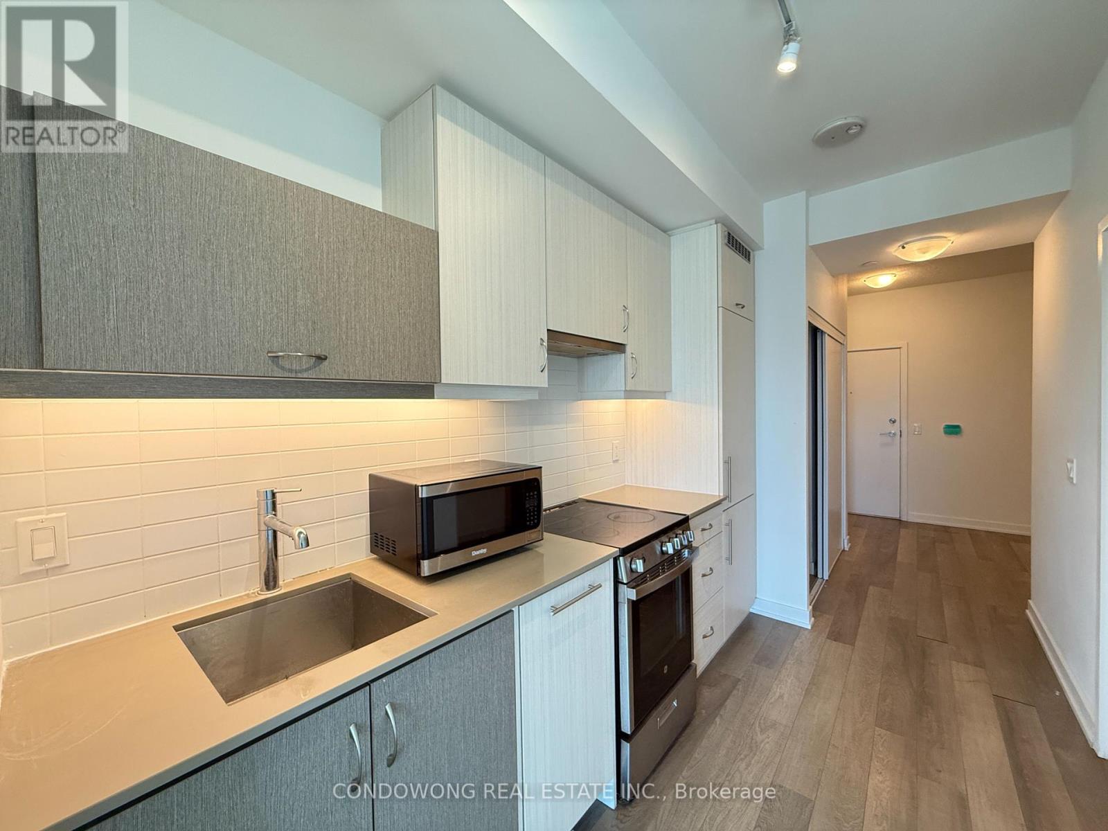 1202 - 181 Huron Street, Toronto (Kensington-Chinatown), Ontario  M5T 0C1 - Photo 7 - C12147558