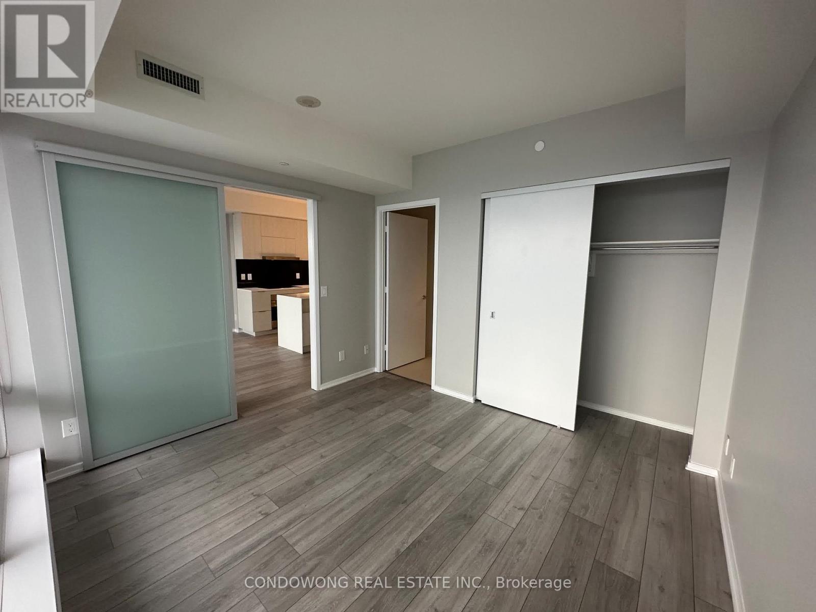 6605 - 1 Bloor Street E, Toronto, Ontario  M4W 1A9 - Photo 15 - C12147571