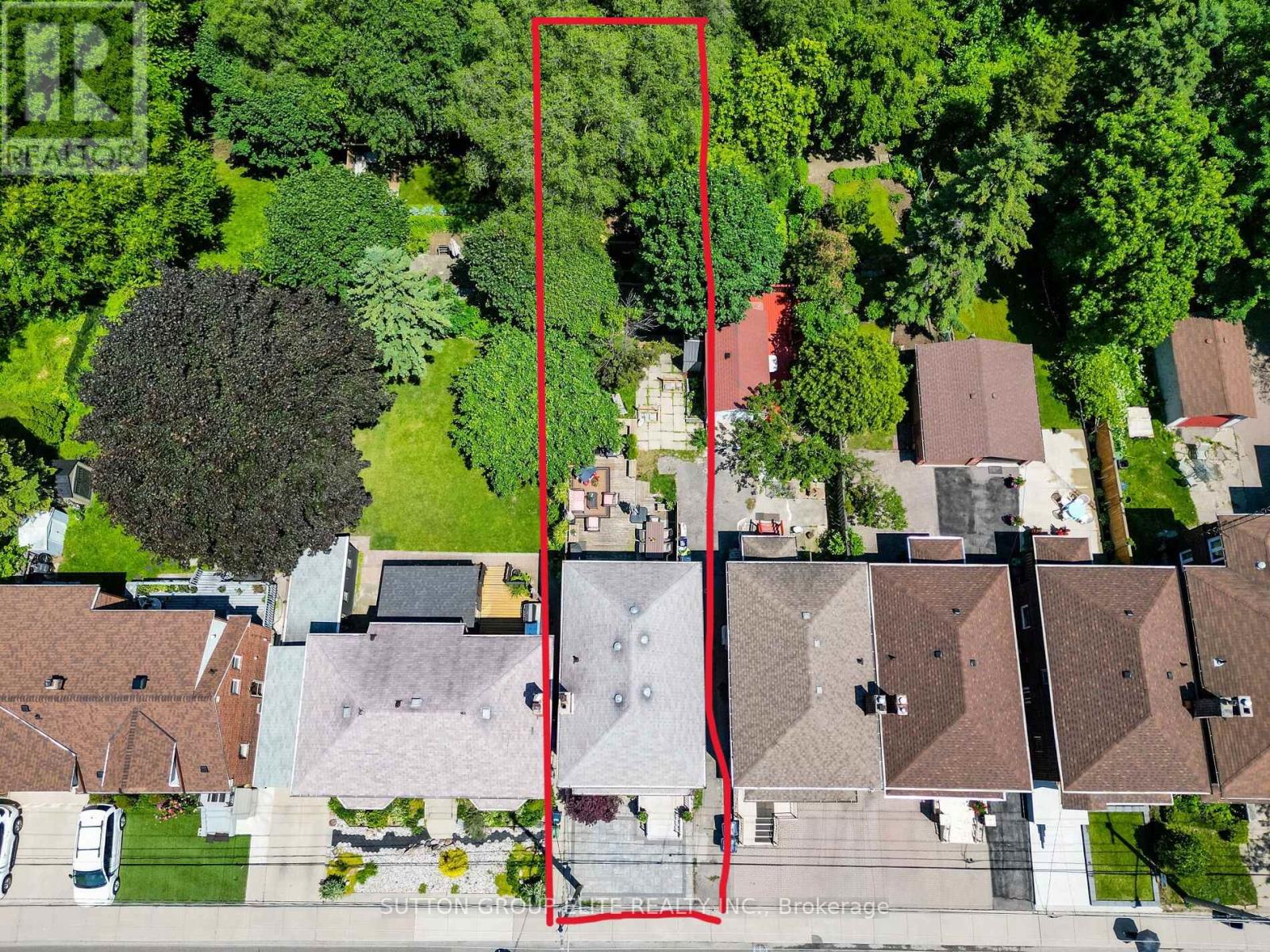 461 Donlands Avenue, Toronto, Ontario  M4J 3S4 - Photo 2 - E12147482
