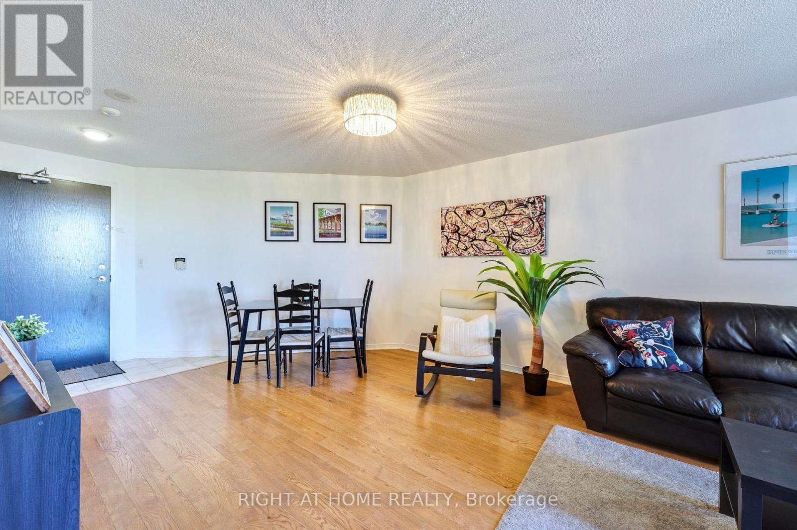 510 - 1733 Queen Street E, Toronto, Ontario  M4L 6S9 - Photo 10 - E12147561