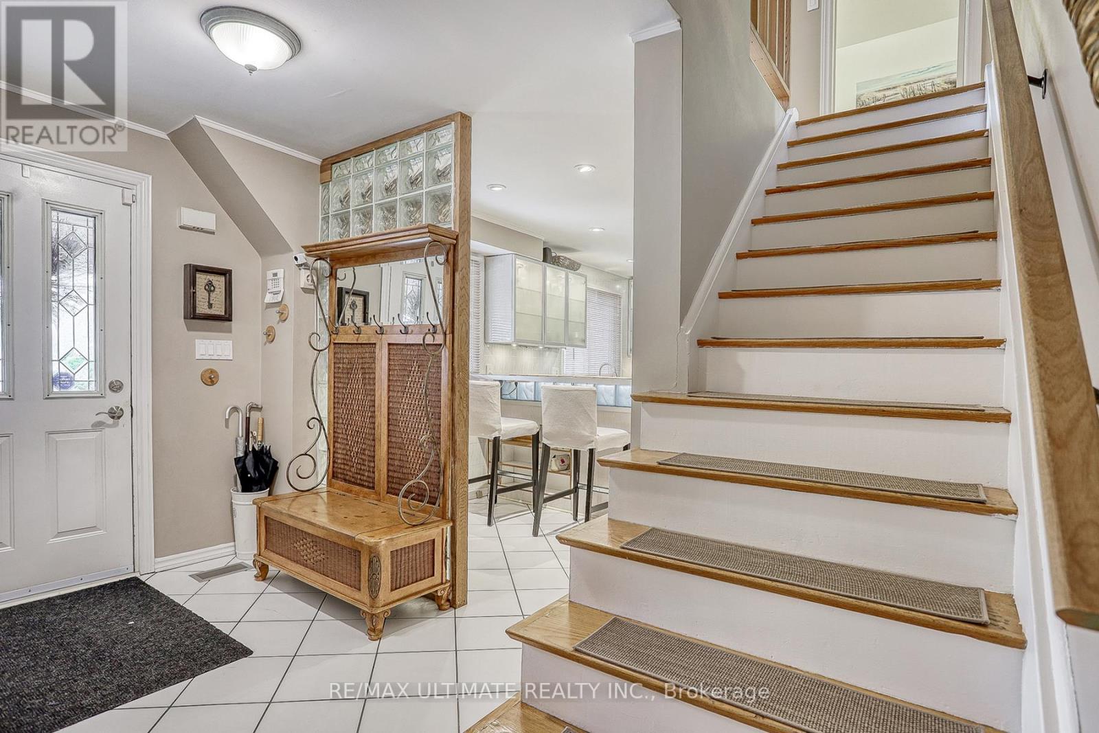 103 Weir Crescent, Toronto (West Hill), Ontario  M1E 3B2 - Photo 4 - E12147589