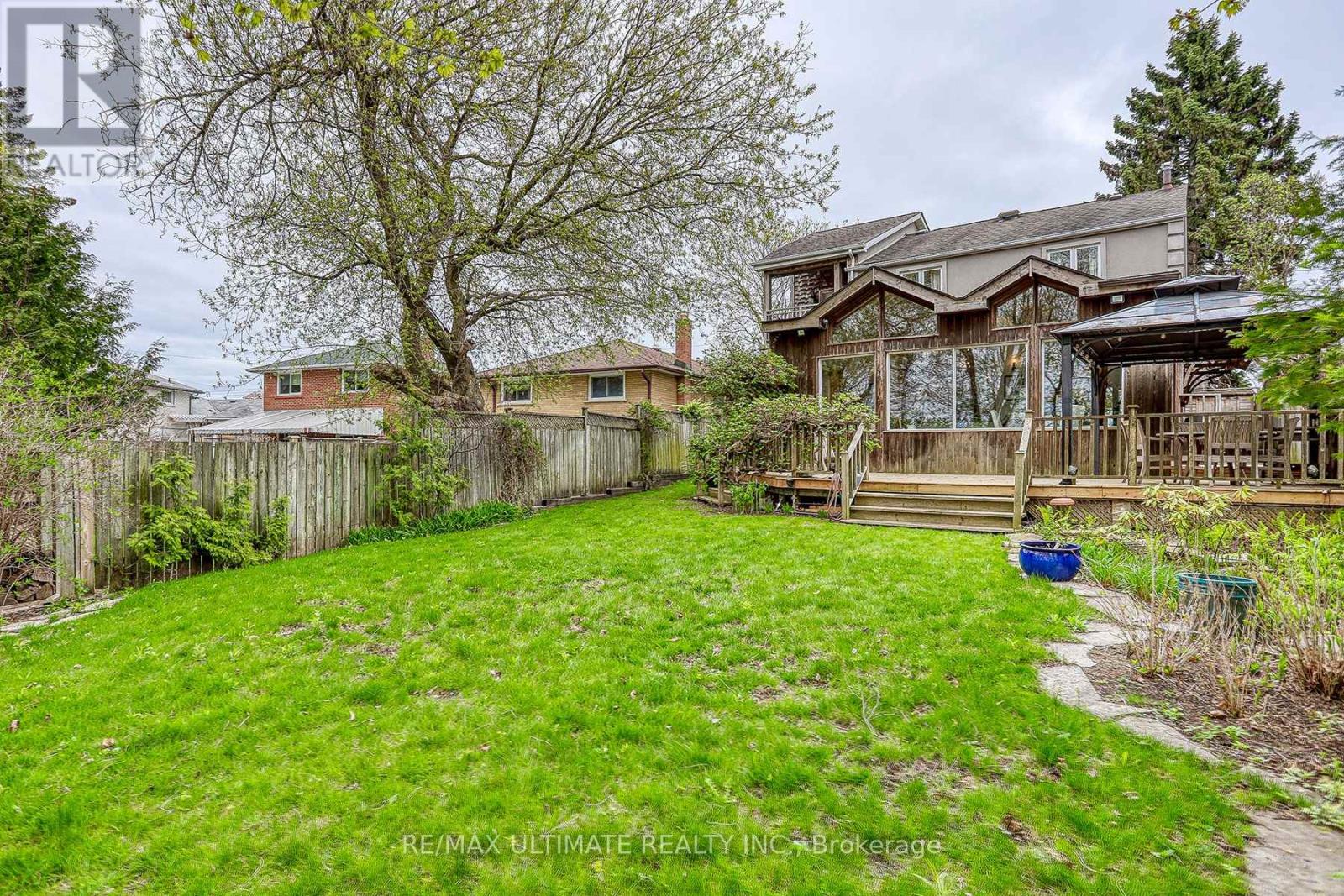 103 Weir Crescent, Toronto (West Hill), Ontario  M1E 3B2 - Photo 42 - E12147589