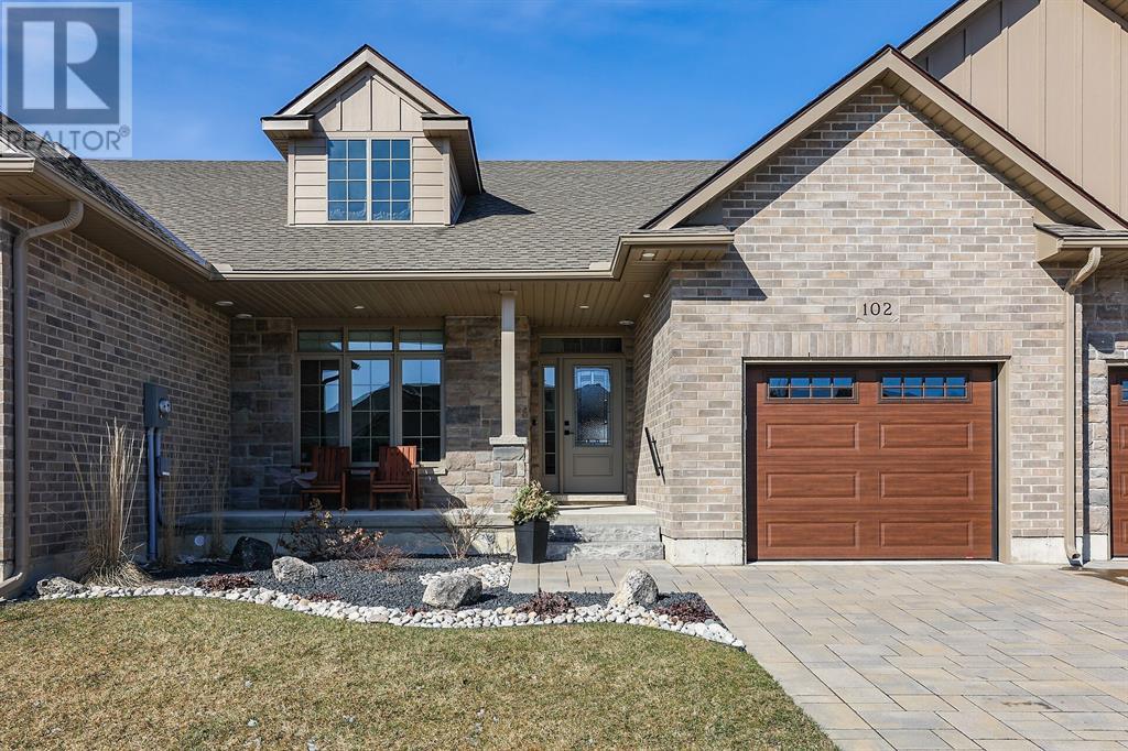 102 Leneve Street, Lambton Shores, Ontario  N0N 1J0 - Photo 1 - 25012120