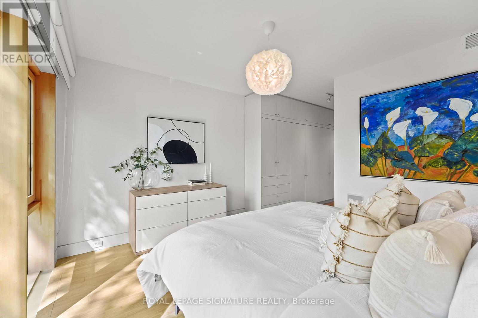215 Bowood Avenue, Toronto, Ontario  M4N 1Y7 - Photo 23 - C12145788