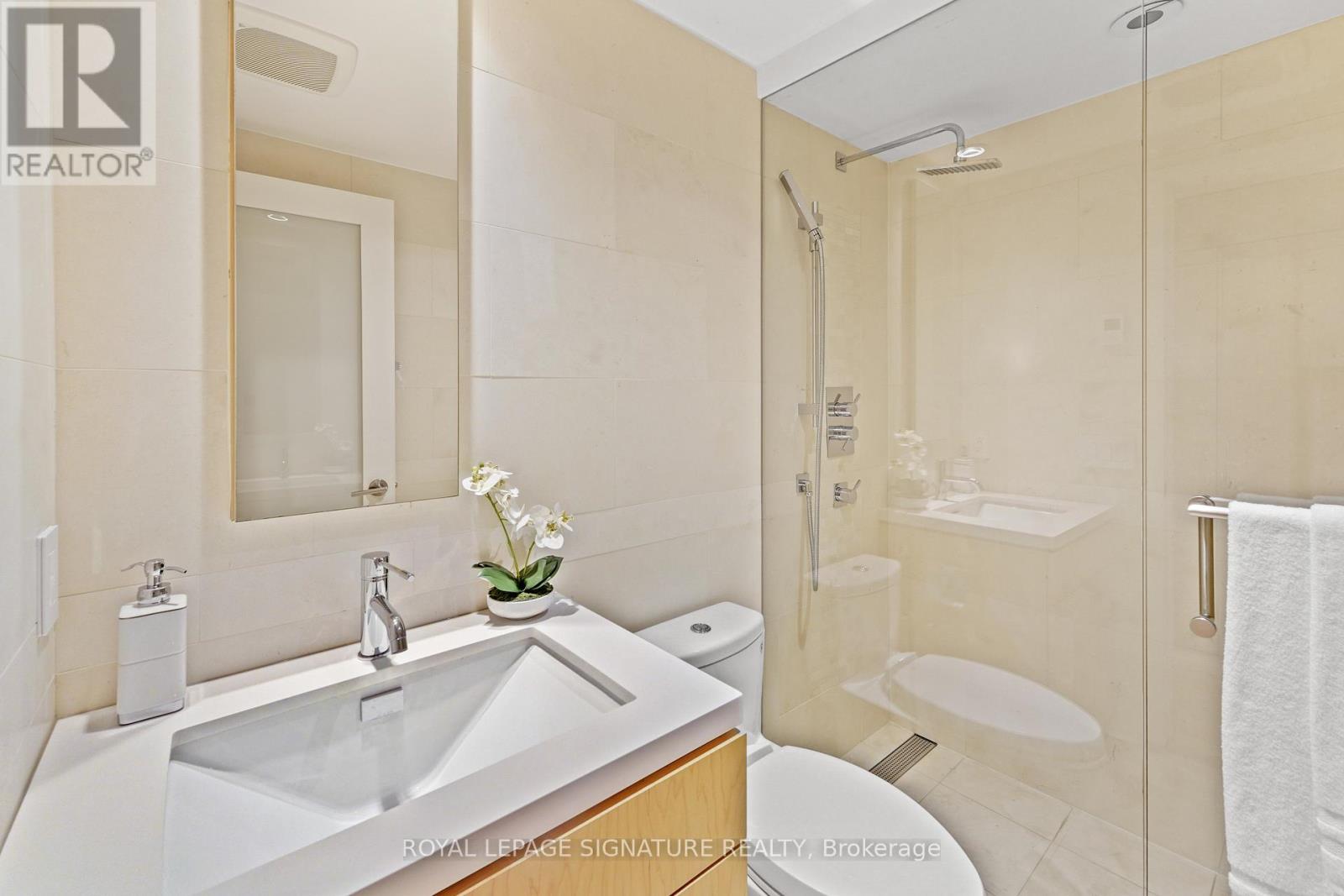 215 Bowood Avenue, Toronto, Ontario  M4N 1Y7 - Photo 46 - C12145788