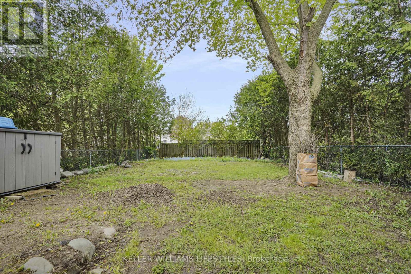 875 Dearness Drive, London South, Ontario  N6E 1Y4 - Photo 34 - X12147606