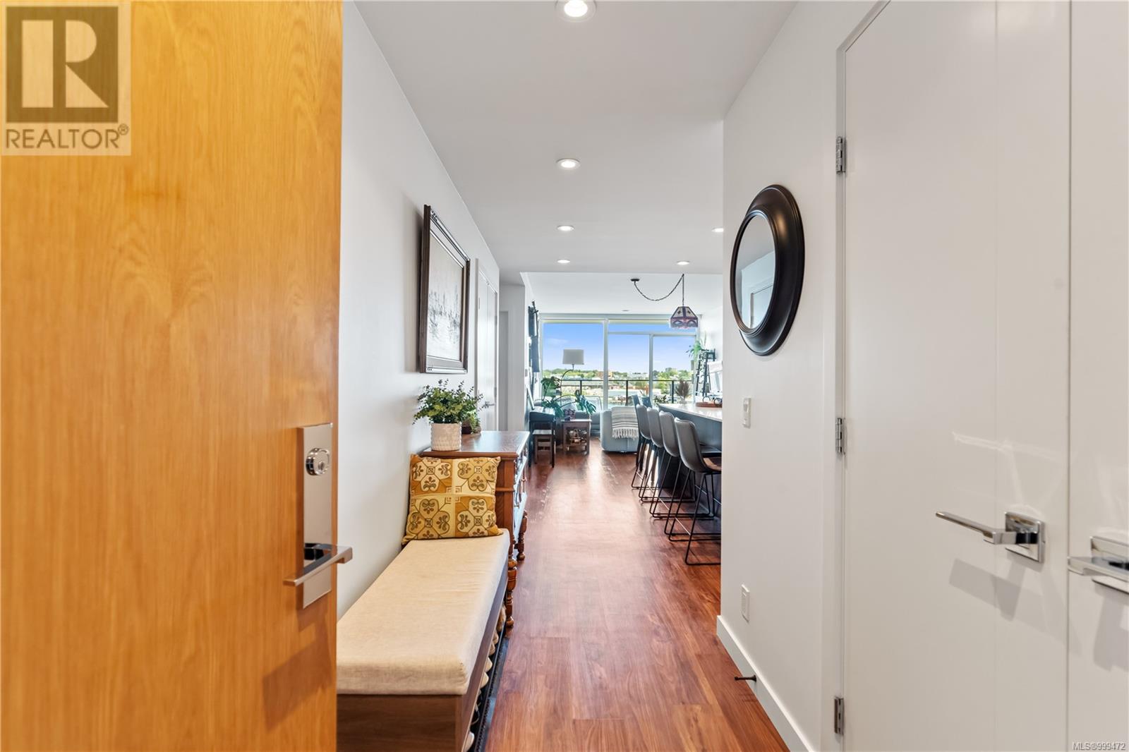 408 363 Tyee Rd, Victoria, British Columbia  V9A 0B5 - Photo 8 - 999472