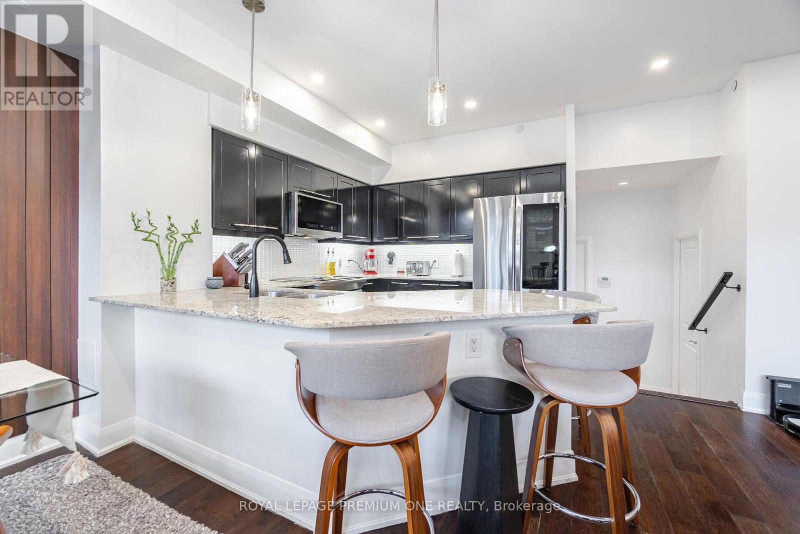 107 - 4700 Highway 7, Vaughan, Ontario  L4L 0B4 - Photo 11 - N12147338