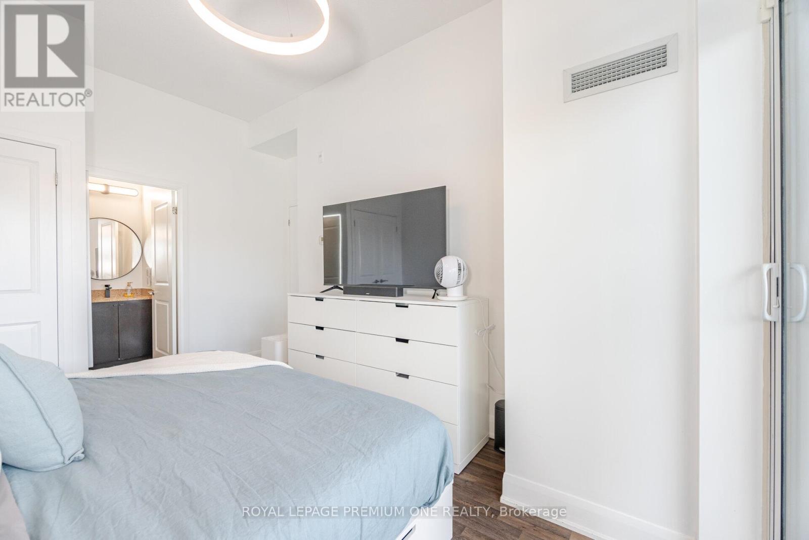 107 - 4700 Highway 7, Vaughan, Ontario  L4L 0B4 - Photo 28 - N12147338