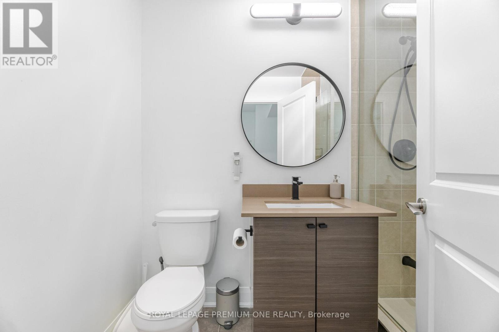 107 - 4700 Highway 7, Vaughan, Ontario  L4L 0B4 - Photo 38 - N12147338