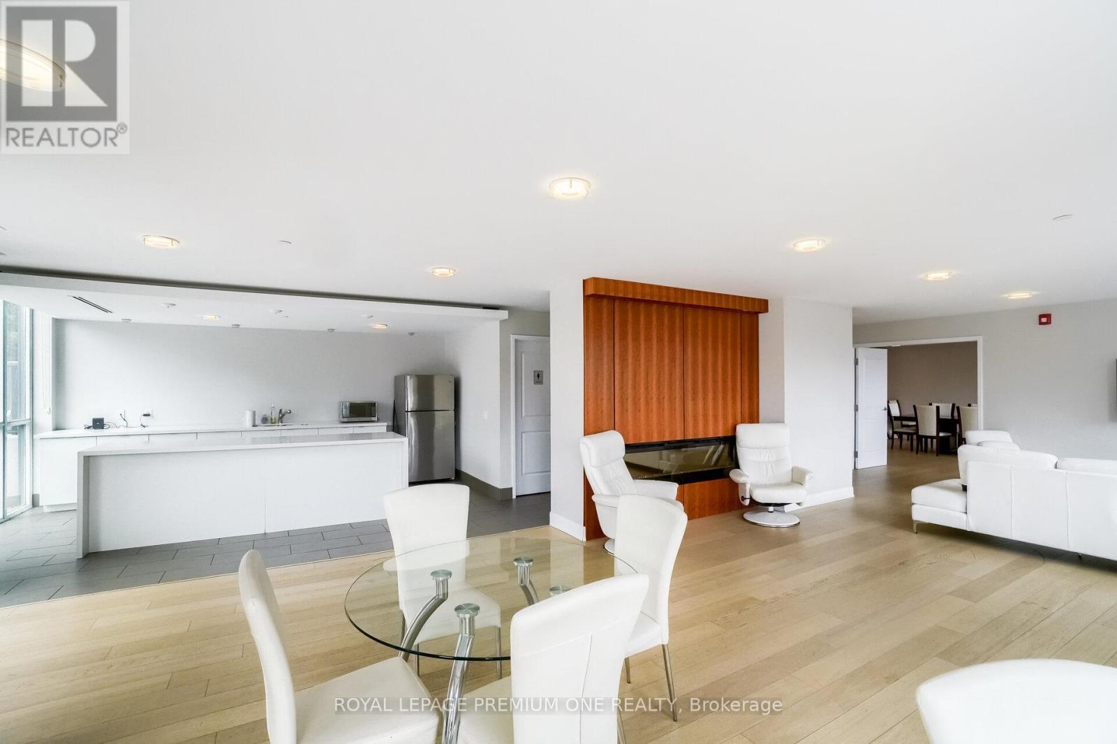 107 - 4700 Highway 7, Vaughan, Ontario  L4L 0B4 - Photo 48 - N12147338