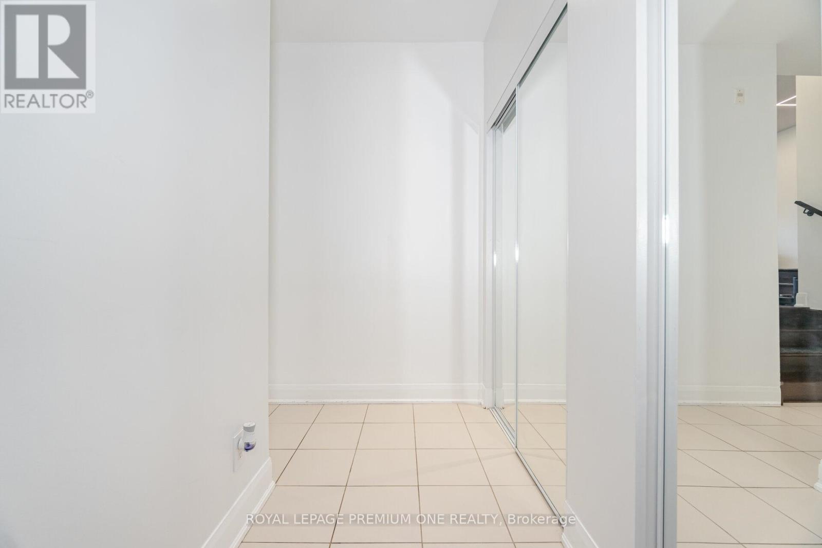 107 - 4700 Highway 7, Vaughan, Ontario  L4L 0B4 - Photo 8 - N12147338