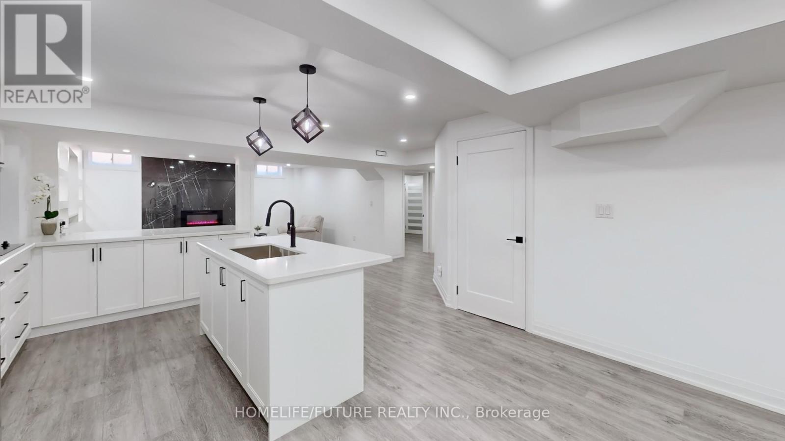 1009 Langford Boulevard, Bradford West Gwillimbury (Bradford), Ontario  L3Z 4K9 - Photo 42 - N12147339