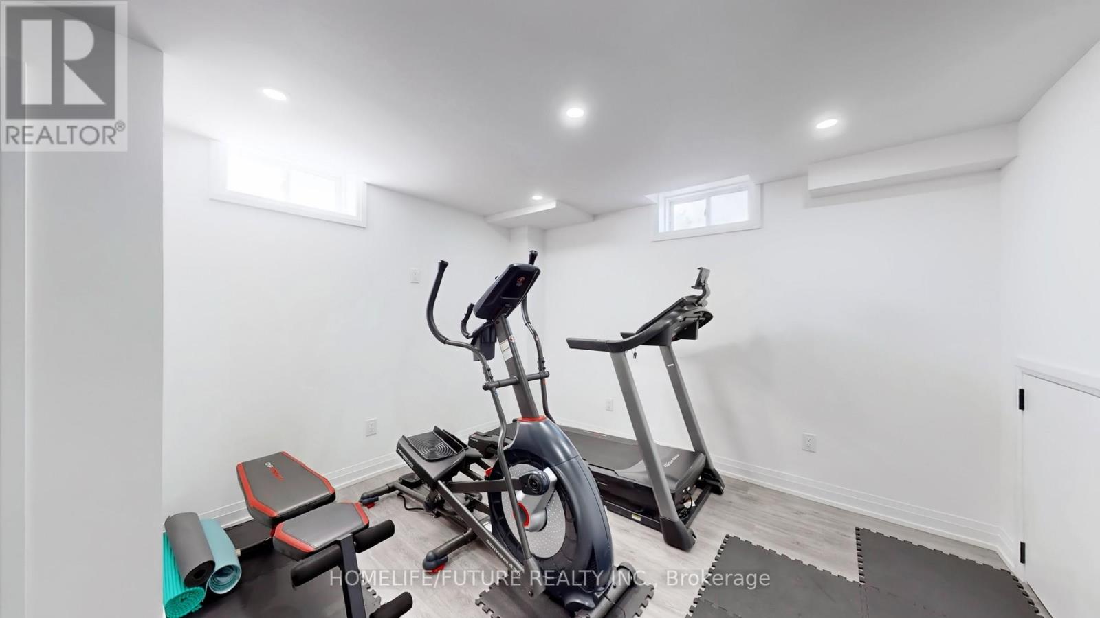 1009 Langford Boulevard, Bradford West Gwillimbury (Bradford), Ontario  L3Z 4K9 - Photo 46 - N12147339