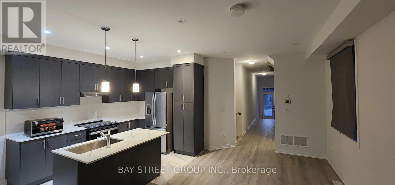 167 Tempel Street, Richmond Hill, Ontario  L4E 1J2 - Photo 1 - N12147407