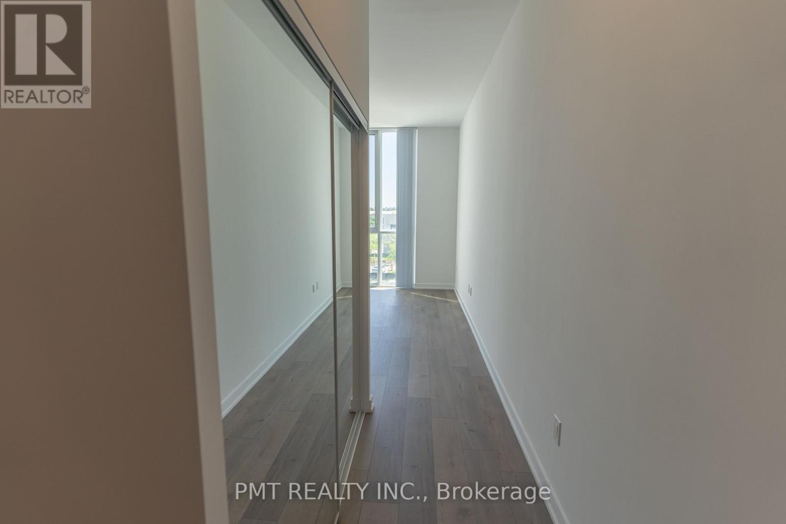 309 - 60 Honeycrisp Crescent, Vaughan, Ontario  L4K 0N5 - Photo 4 - N12147557
