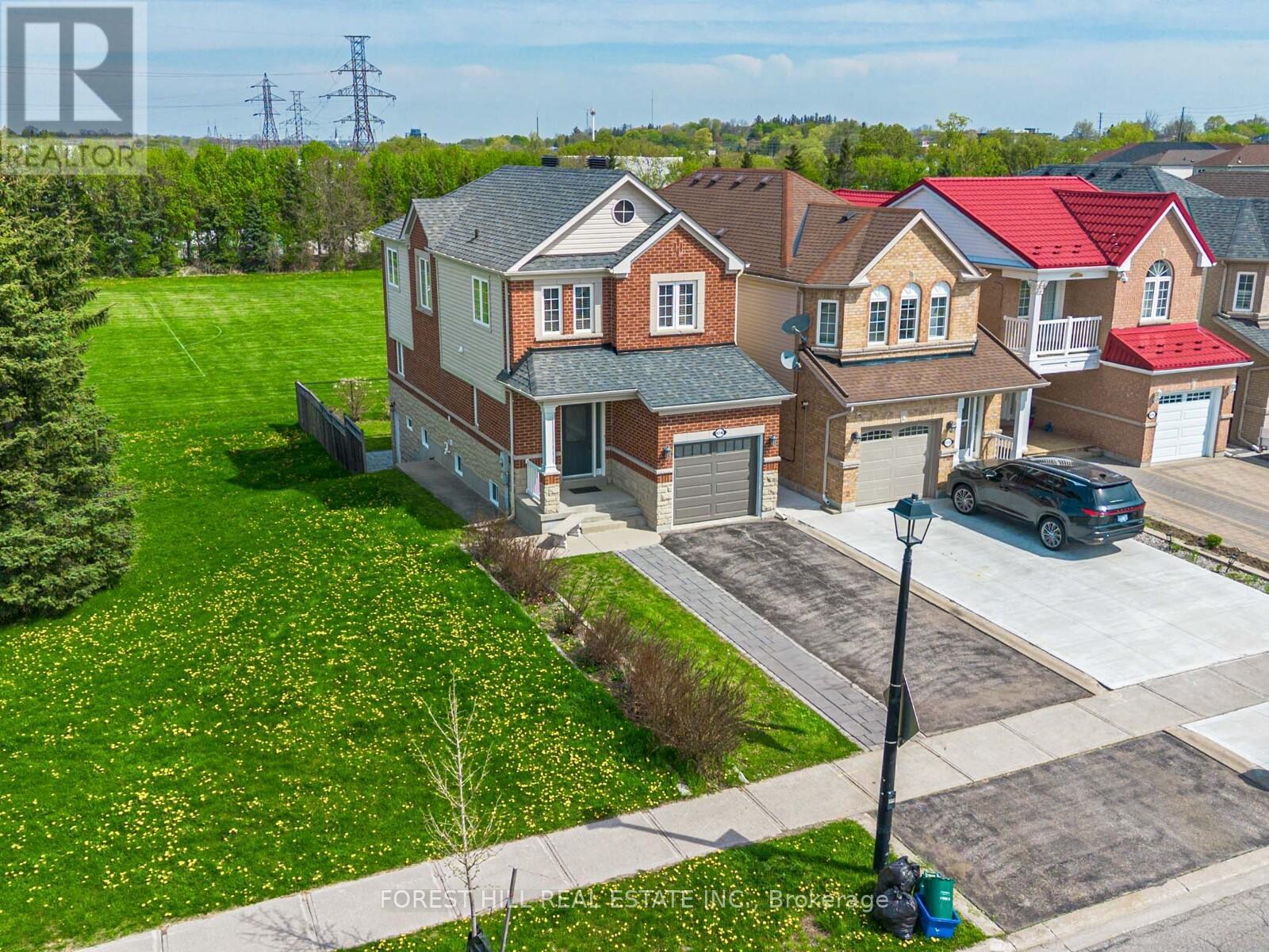 614 MCBEAN AVENUE N, Newmarket, Ontario