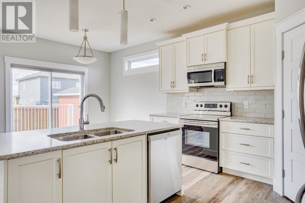 112 Beaverlodge Close, Fort Mcmurray, Alberta  T9H 2V5 - Photo 6 - A2221021
