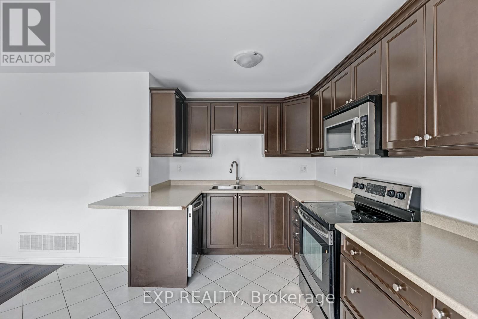 64 Ferris Lane, New Tecumseth (Alliston), Ontario  L9R 0J3 - Photo 12 - N12141824