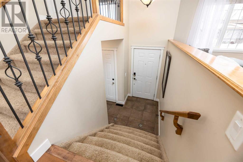 21 Estella Crescent, Lacombe, Alberta  T4L 2P3 - Photo 2 - A2206293