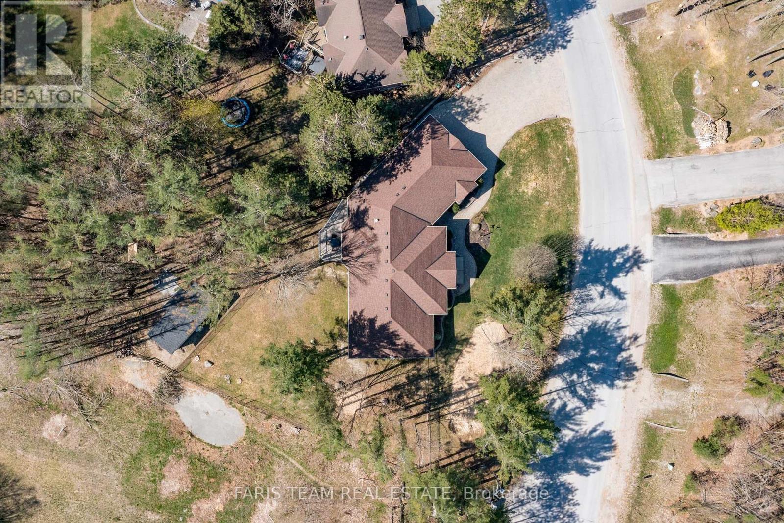 7 Highland Drive, Oro-Medonte, Ontario  L0L 2L0 - Photo 35 - S12147377