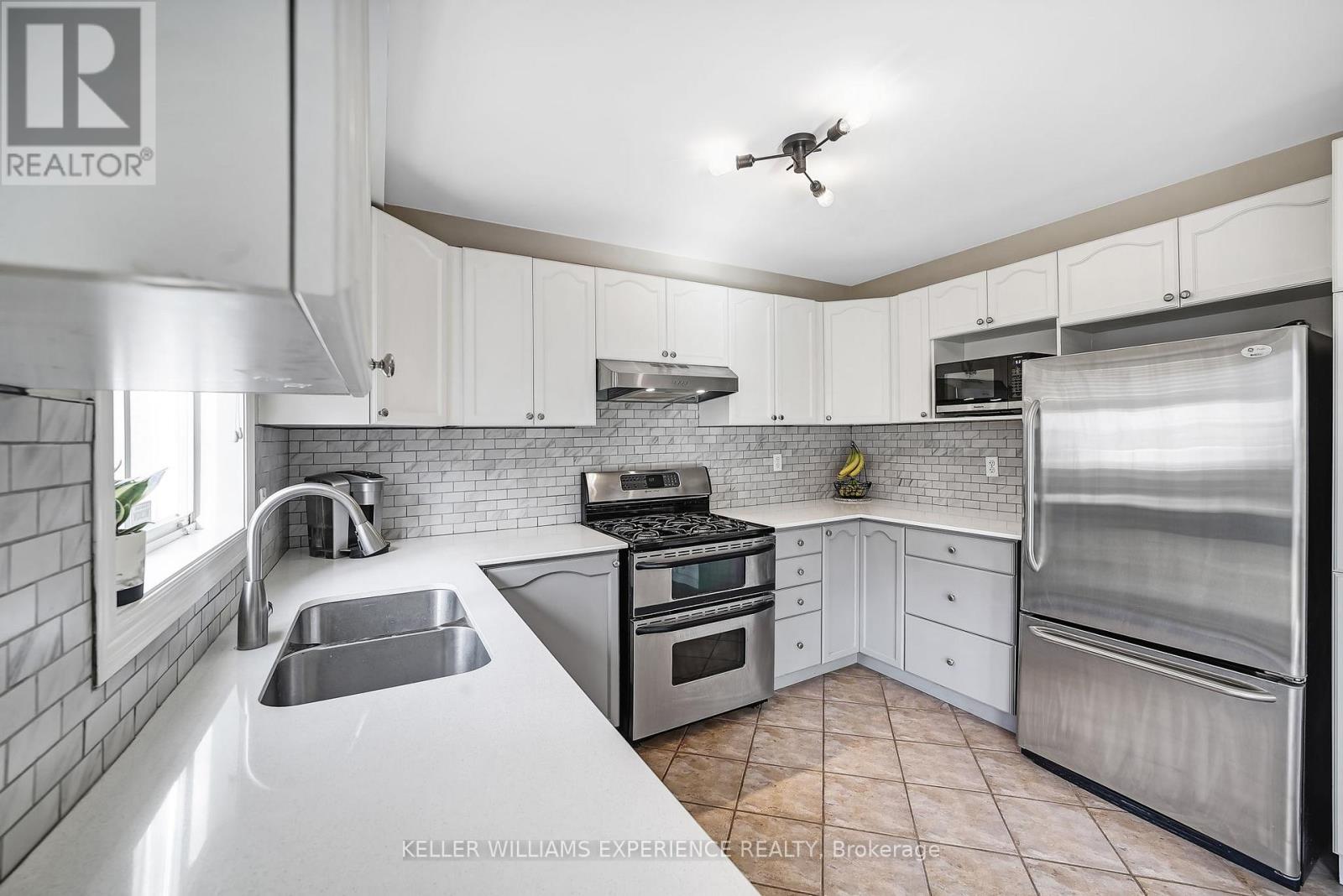 6 Brookwood Drive, Barrie, Ontario  L4N 0Z1 - Photo 18 - S12147460