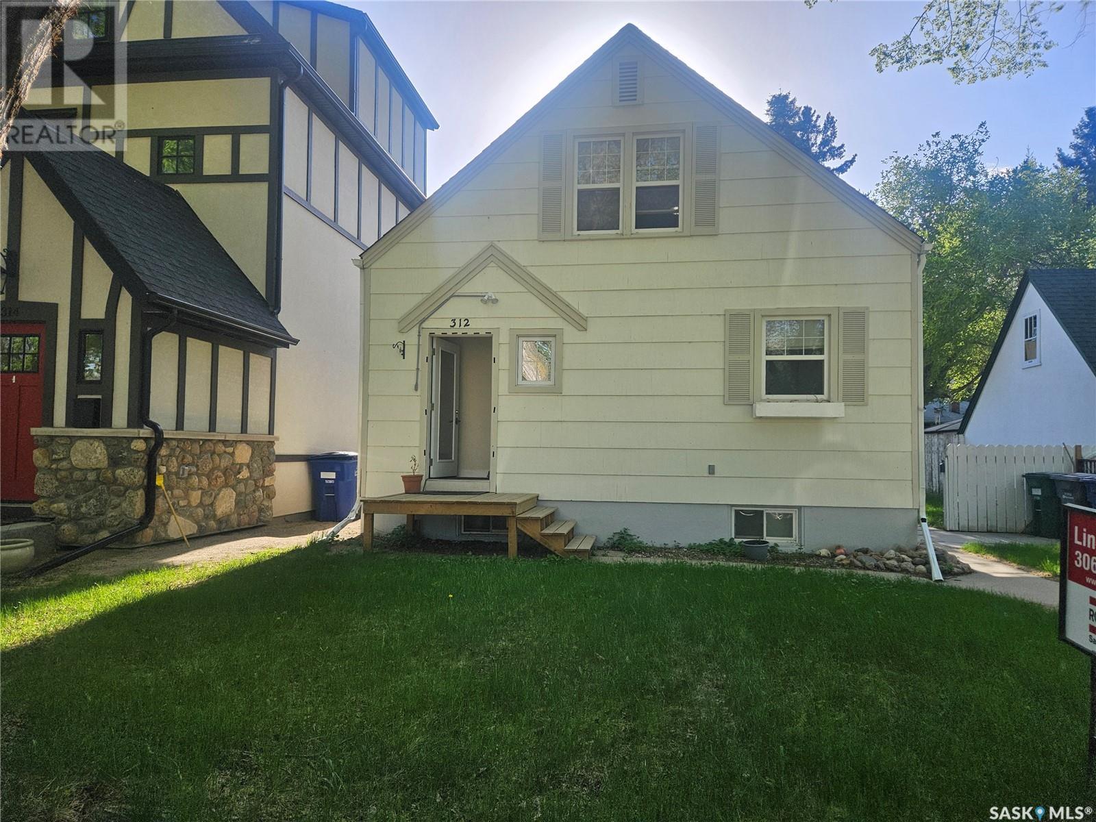 Property at 312 McKinnon AVENUE S image 1