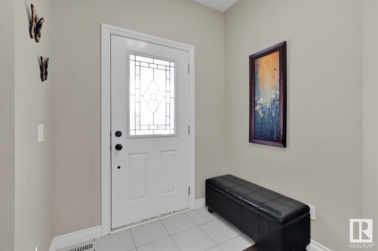8928 23 Av Sw, Edmonton, Alberta  T6X 2C3 - Photo 2 - E4430771