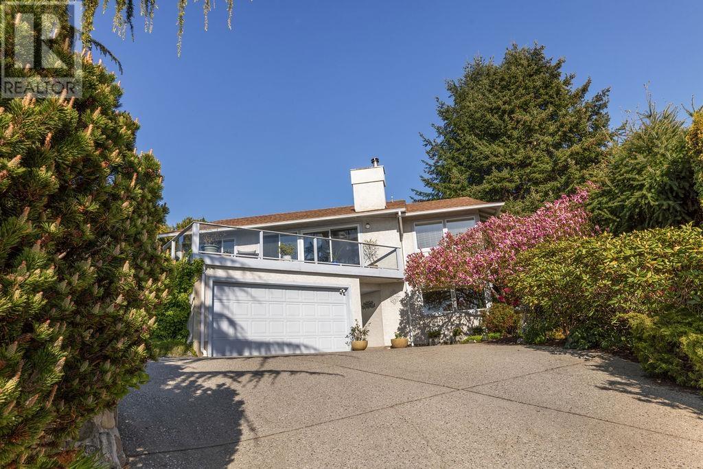 Property at 308 HARRY ROAD image 3