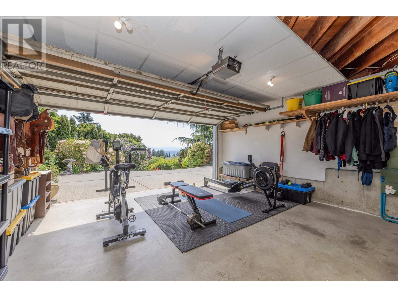 308 Harry Road, Gibsons, British Columbia  V0N 1V5 - Photo 37 - R3001401