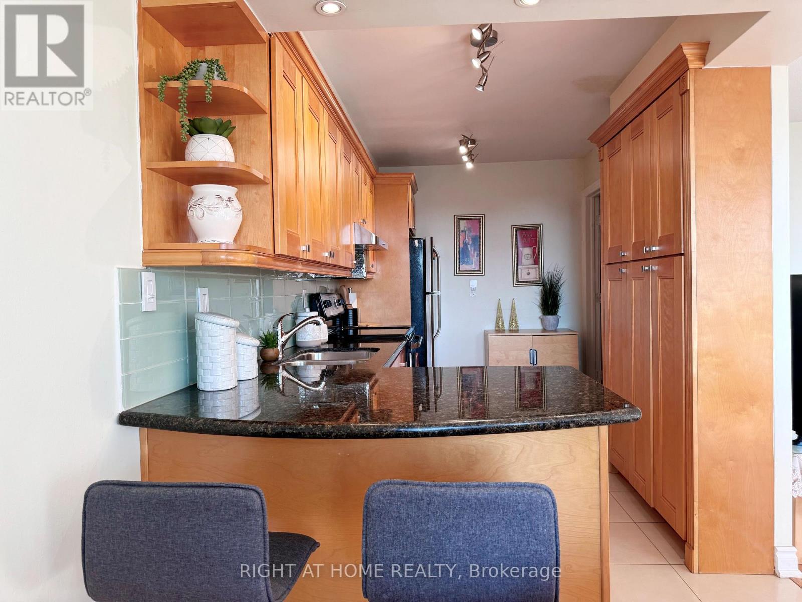 505 - 260 Seneca Hill Drive, Toronto, Ontario  M2J 4S6 - Photo 20 - C12031599