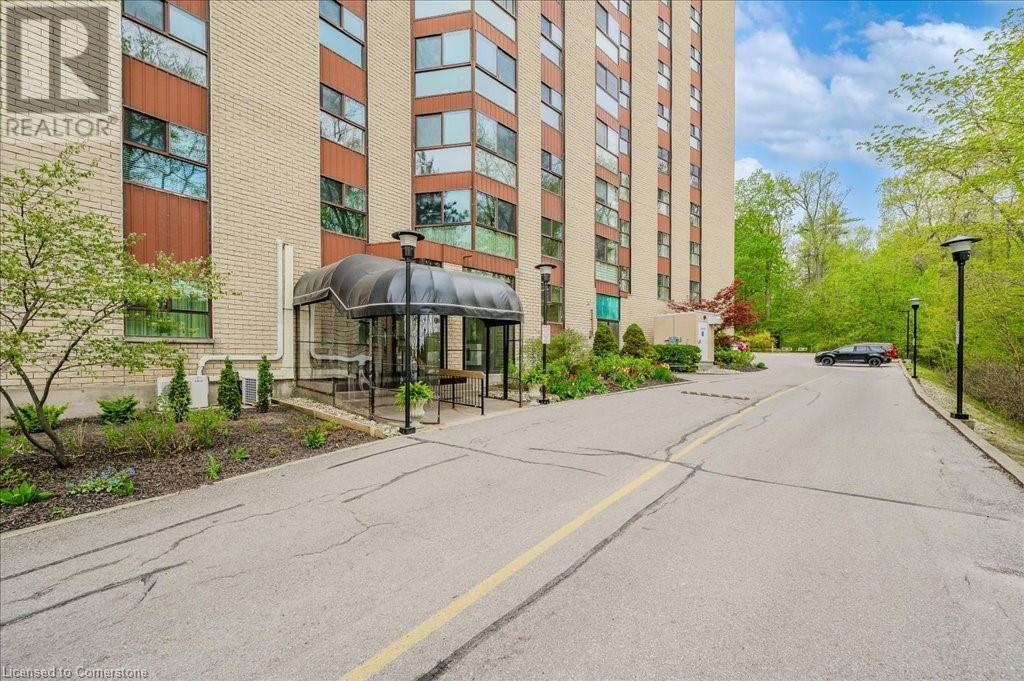 Property at 20 BERKLEY Road Unit# 704 image 4
