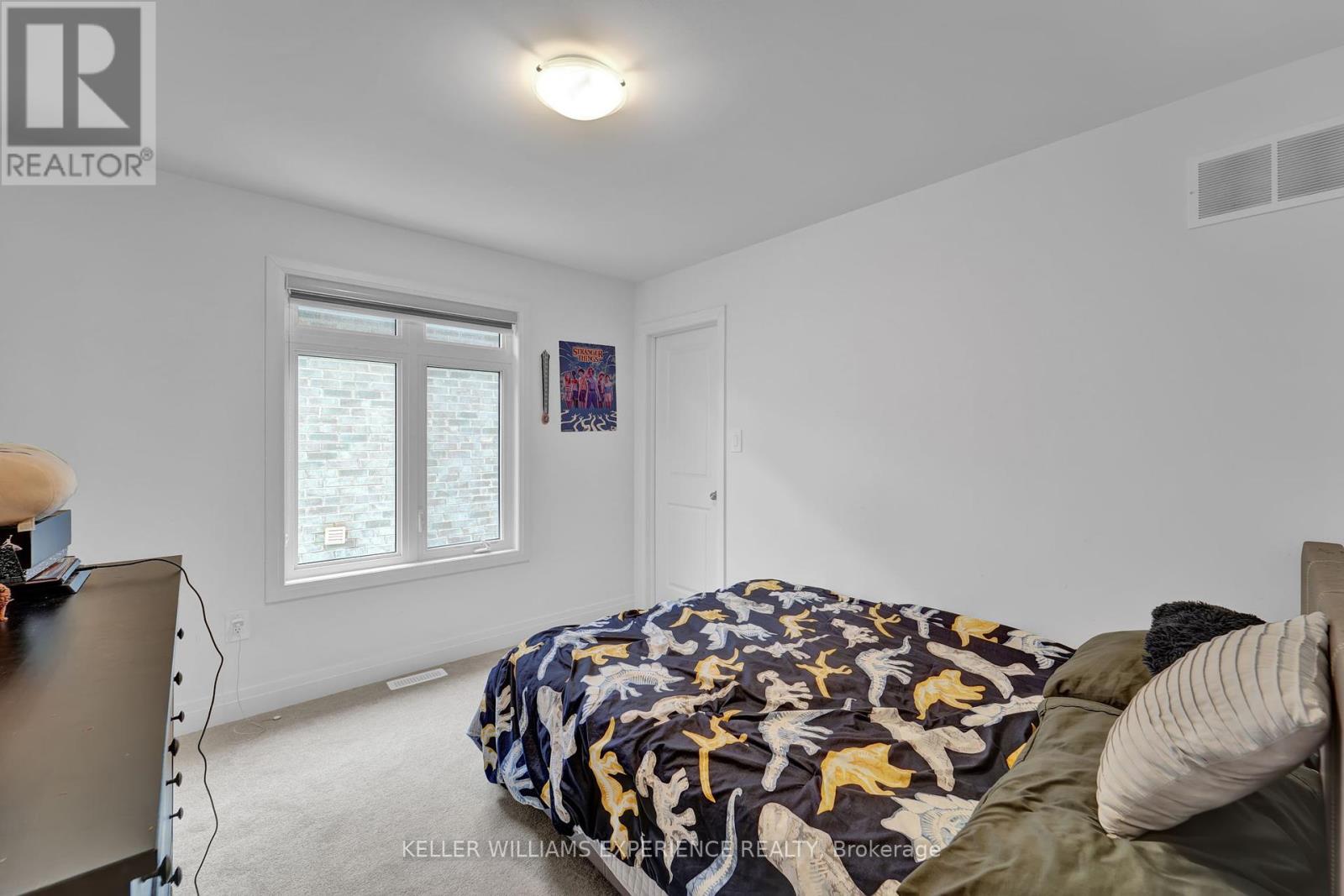 25 Paddington Grove, Barrie, Ontario  L9J 0J3 - Photo 25 - S12101036