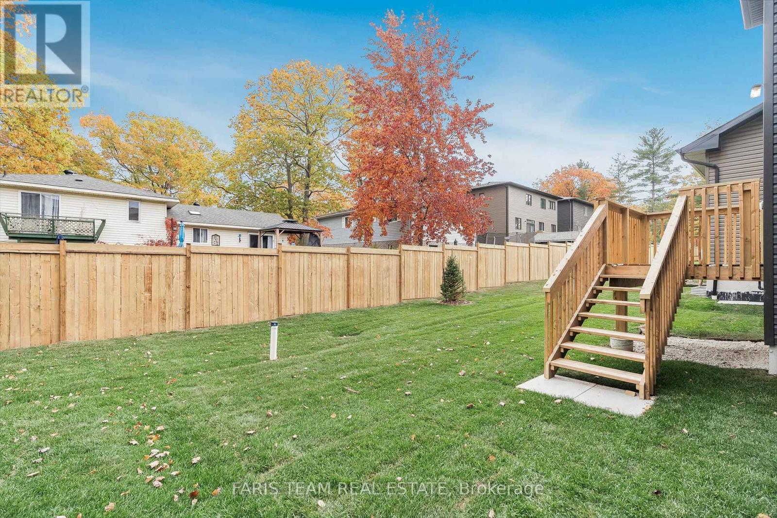 91 Berkely Street, Wasaga Beach, Ontario  L9Z 0K6 - Photo 23 - S12045488