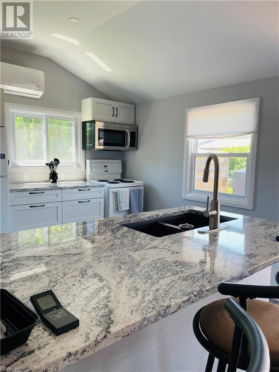 20 4th Avenue, Long Point, Ontario  N0E 1M0 - Photo 32 - 40696800