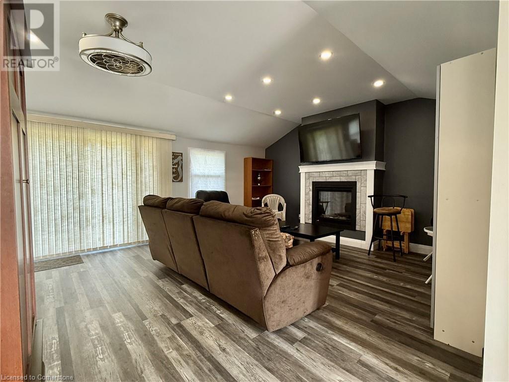 20 4th Avenue, Long Point, Ontario  N0E 1M0 - Photo 43 - 40696800