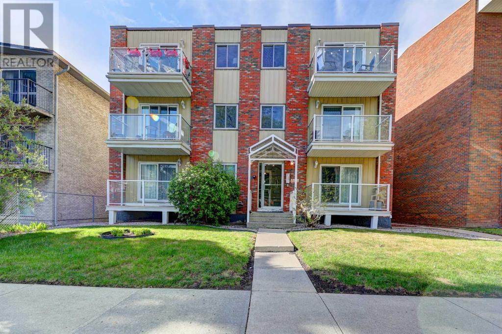 Property at 9, 645 Meredith Road NE image 1