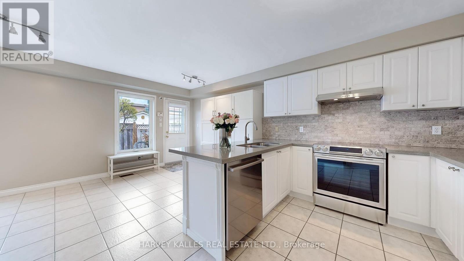 136 Tarragona Boulevard, Toronto, Ontario  M6N 5C5 - Photo 8 - W12147275